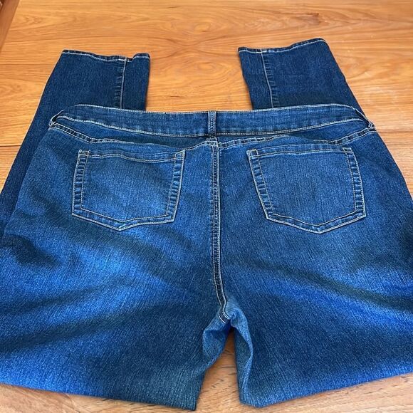 Torrid dark denim jeans  - Picture 2 of 11